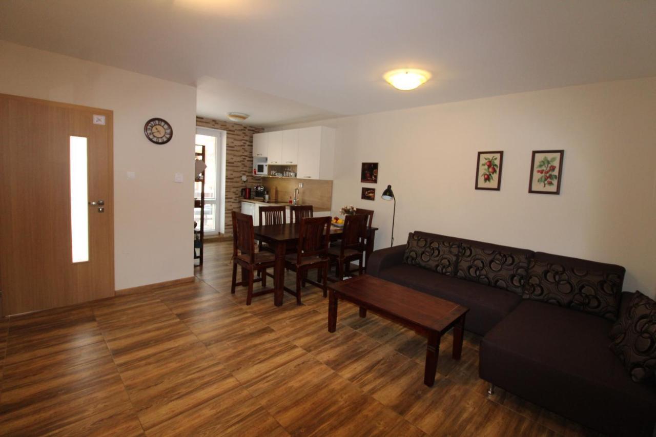 Apartman Baska Veľký Slavkov Buitenkant foto