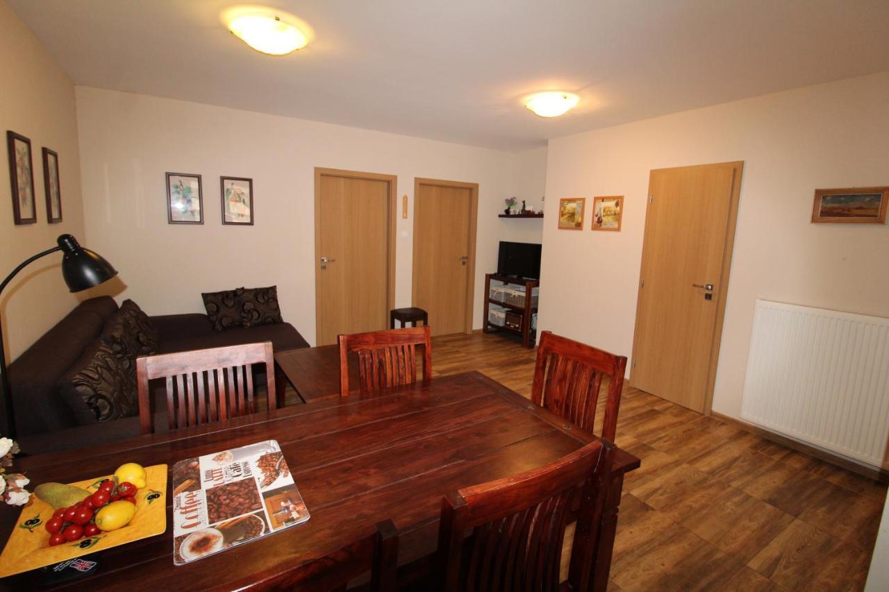 Apartman Baska Veľký Slavkov Buitenkant foto